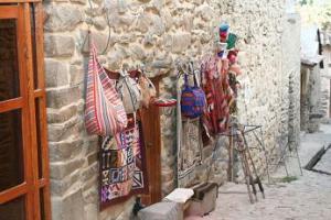 sm 10 walls as shops